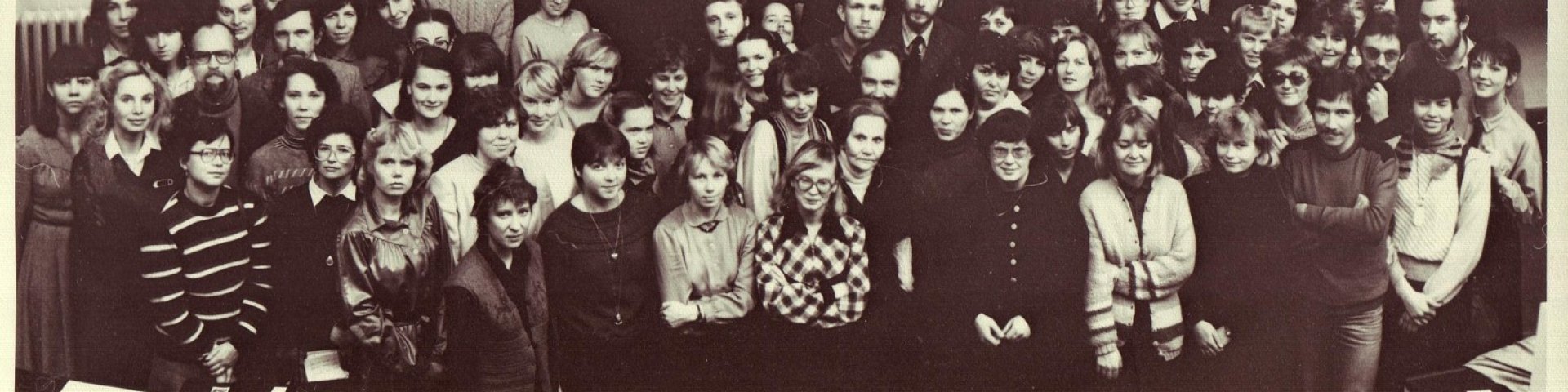 Psühholoogia instituudi 1984. aasta vilistlaskollokviumi grupipilt